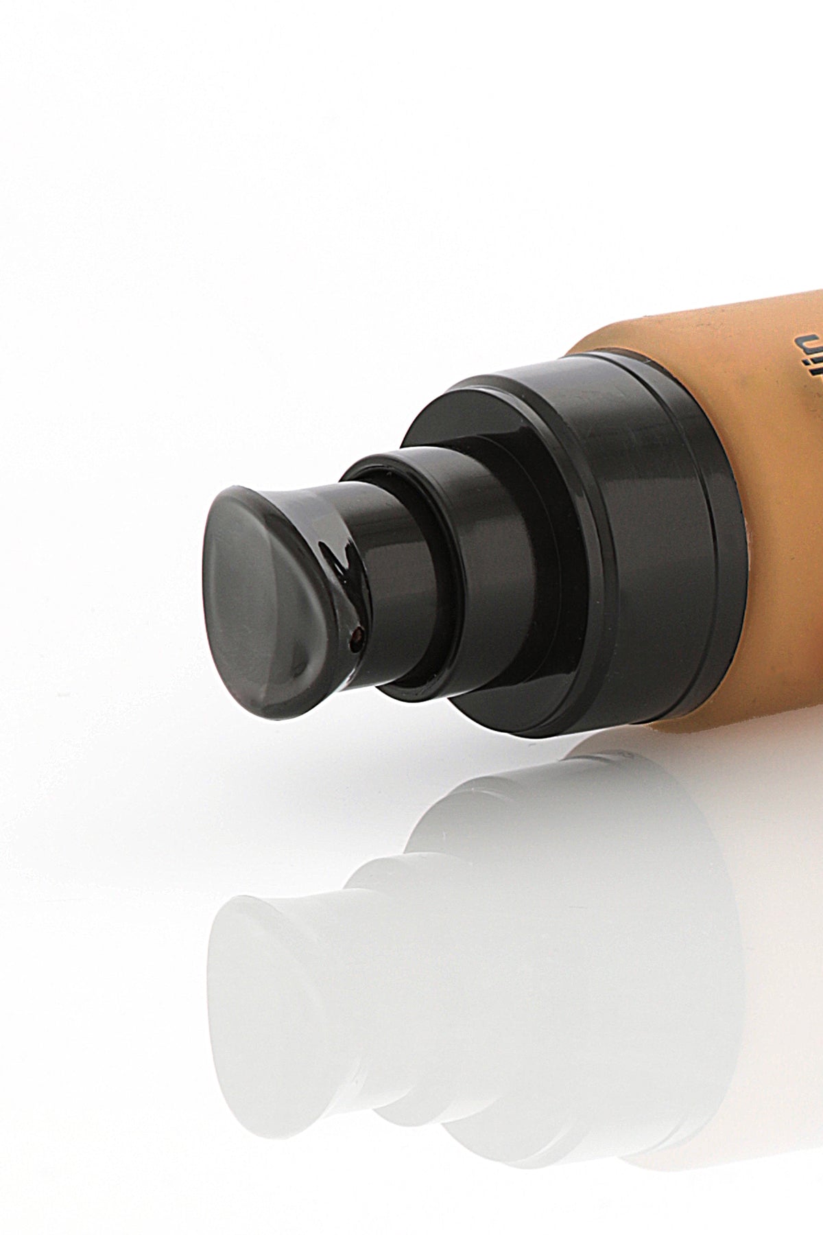 Pierre Cardin Chiffon Matte Foundation